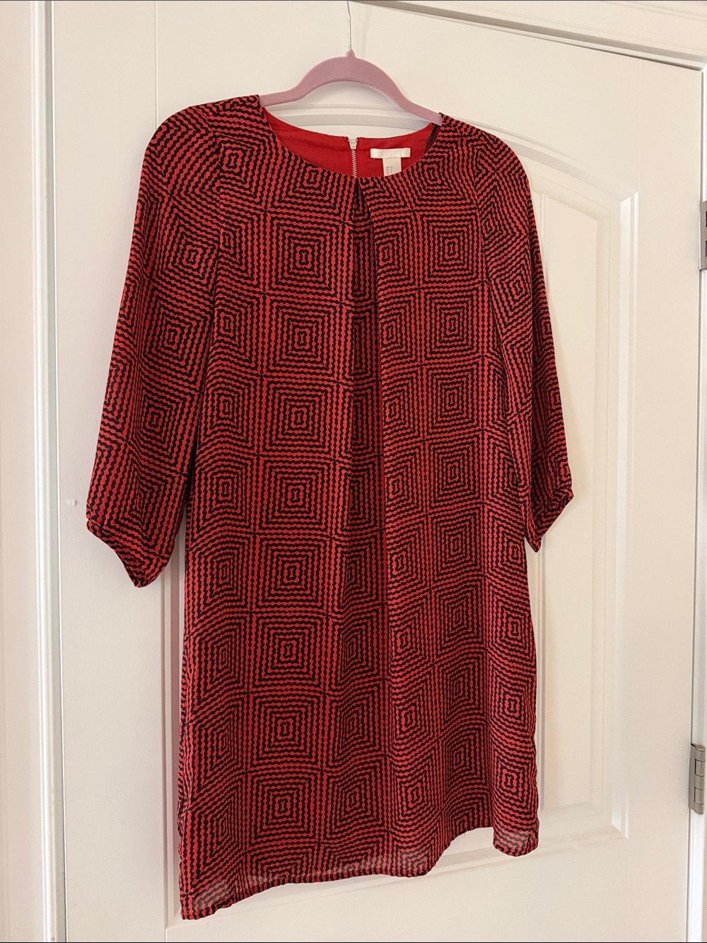 H&M Red and Black Geometric Midi Dress - Modern Square Print